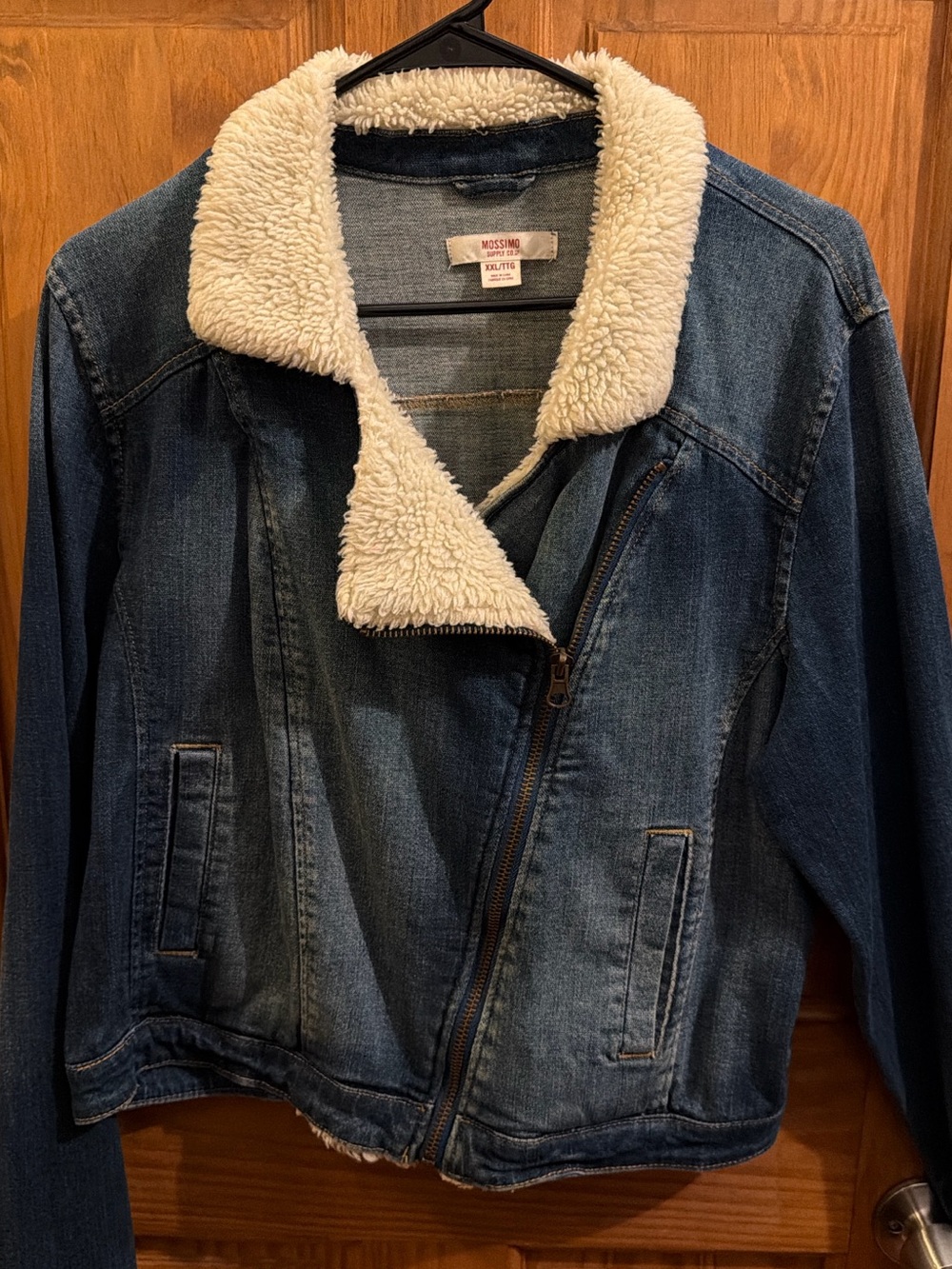 Mossimo Supply Co. Blue Denim Jacket with Cream Sherpa Collar